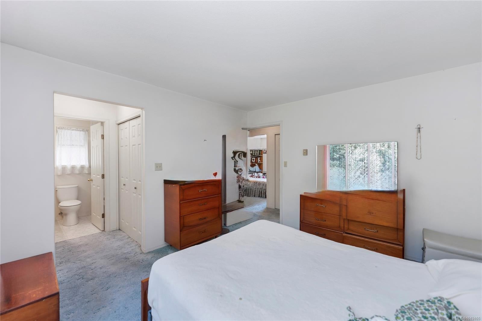 722 Miller Ave, Saanich, BC