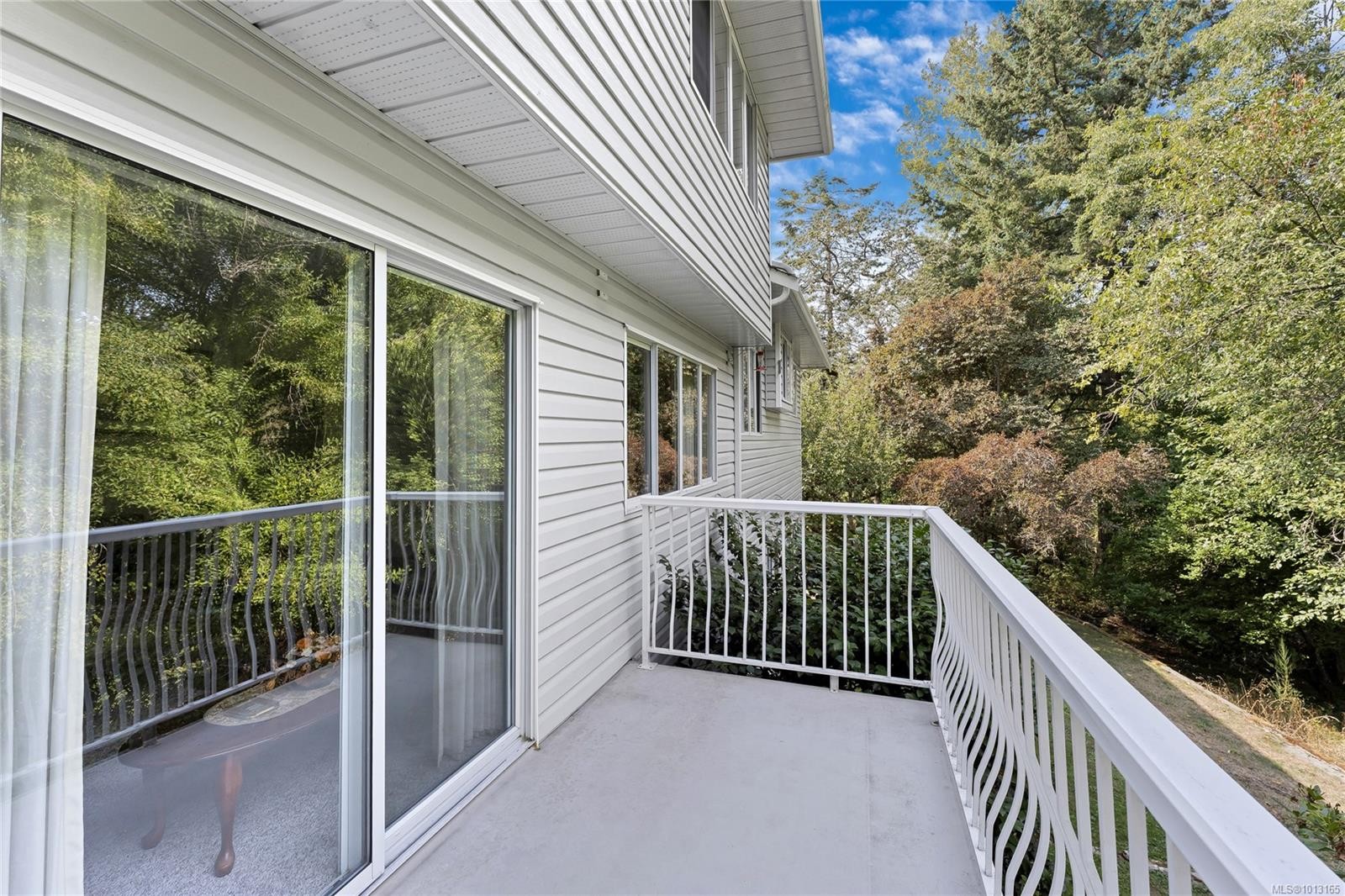 722 Miller Ave, Saanich, BC