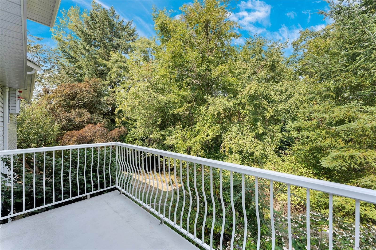 722 Miller Ave, Saanich, BC