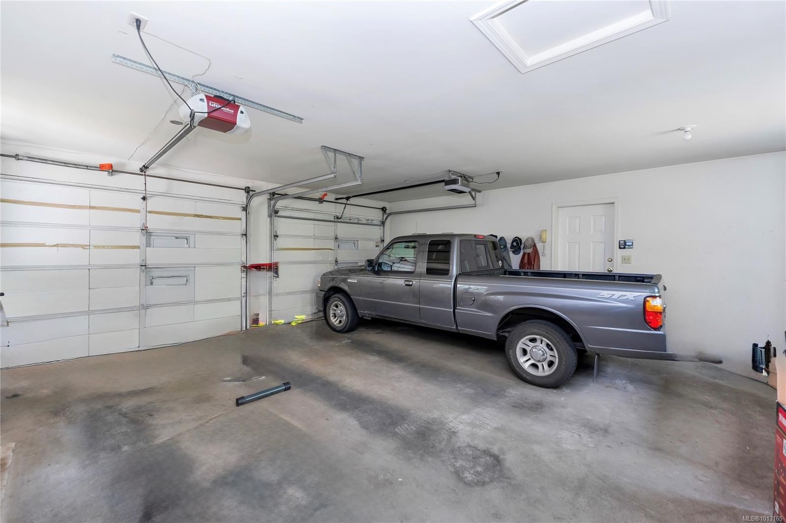 722 Miller Ave, Saanich, BC