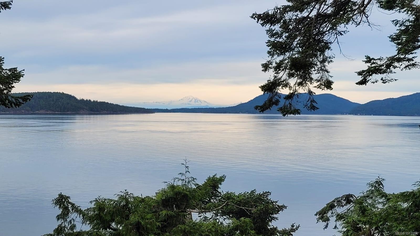 4218 Armadale Rd, Pender Island, BC