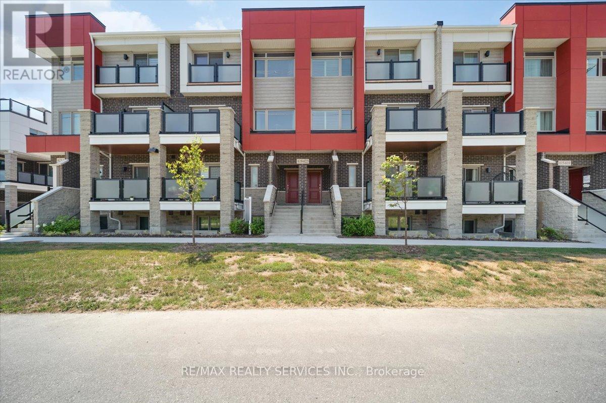 622 - 1034 Reflection Place, Pickering, ON - Outdoor With Balcony With Facade