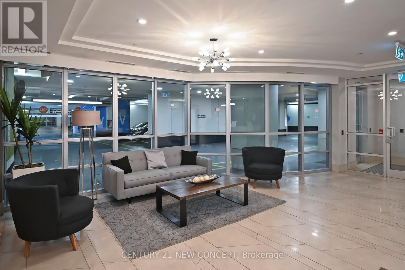 704 - 1900 Lake Shore Boulevard W, Toronto, ON - Indoor