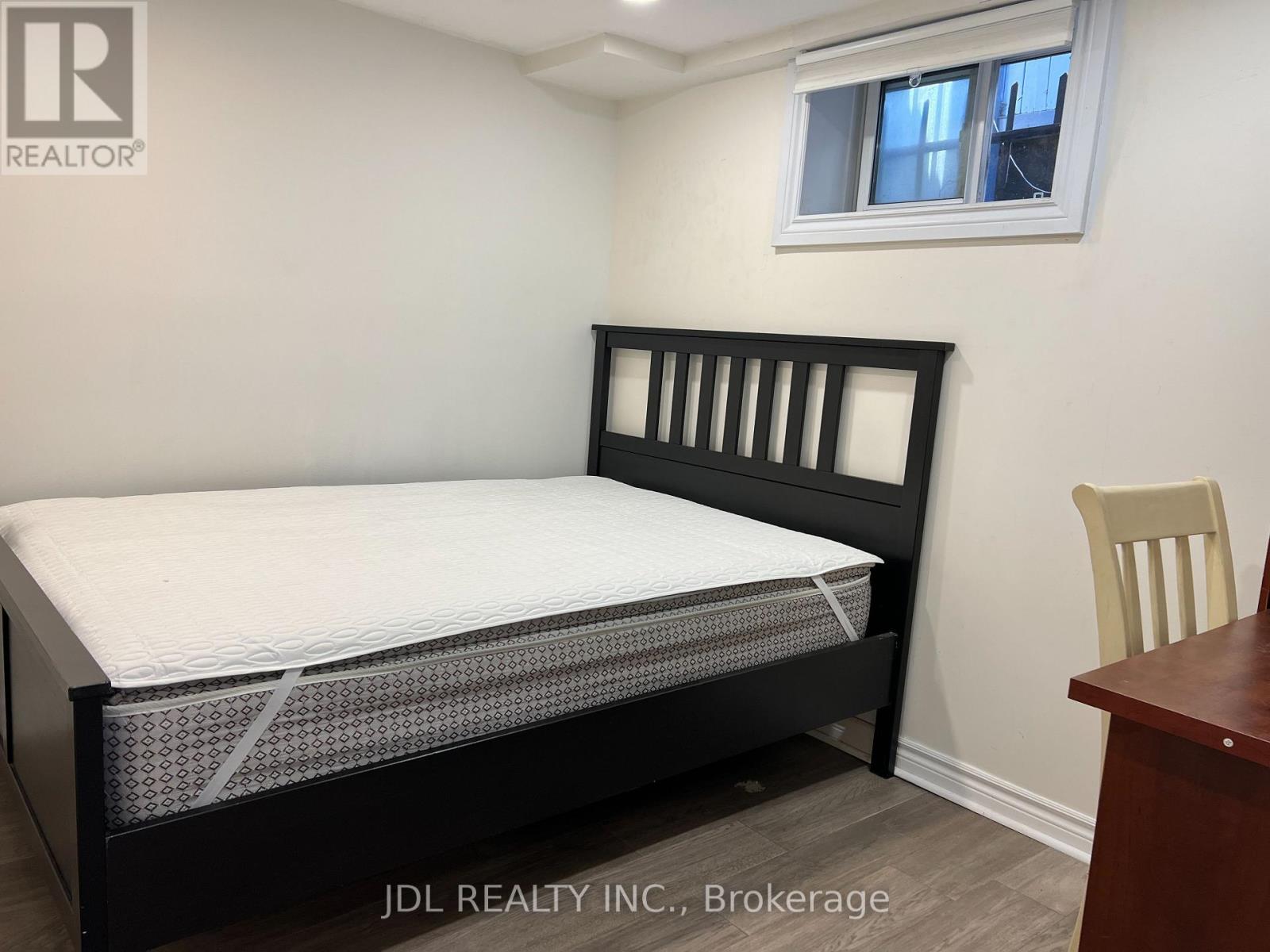 33 Glenshephard Drive, Toronto, ON - Indoor Photo Showing Bedroom