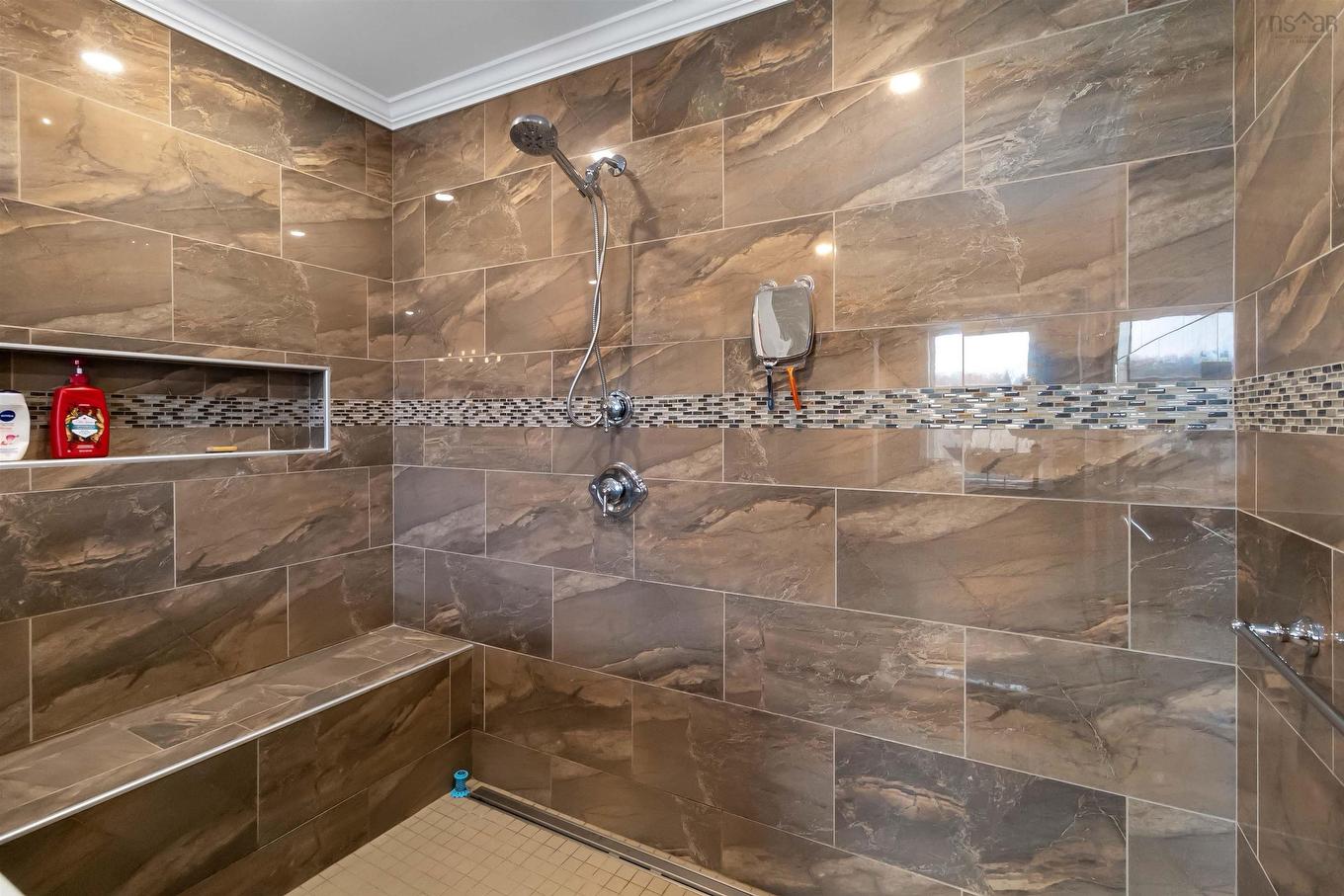 47 Paces Lane, Roseway, NS