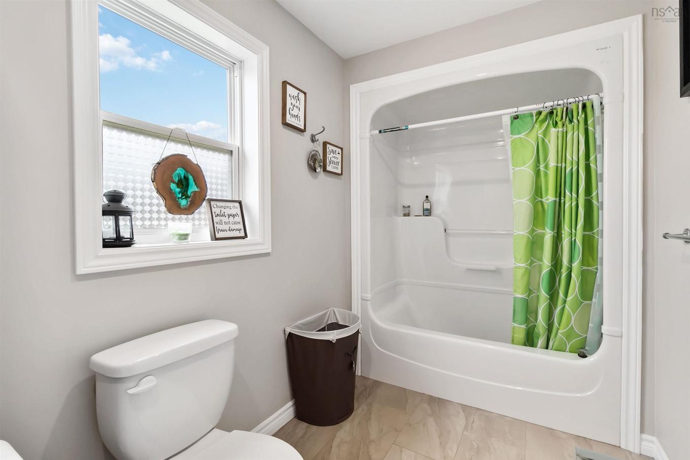 47 Paces Lane, Roseway, NS