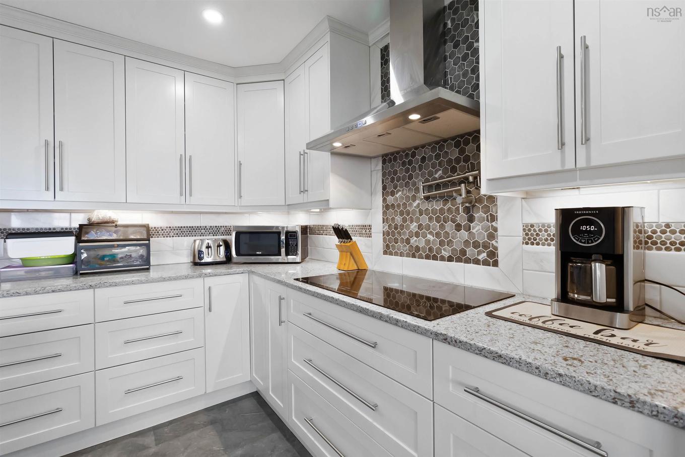 47 Paces Lane, Roseway, NS