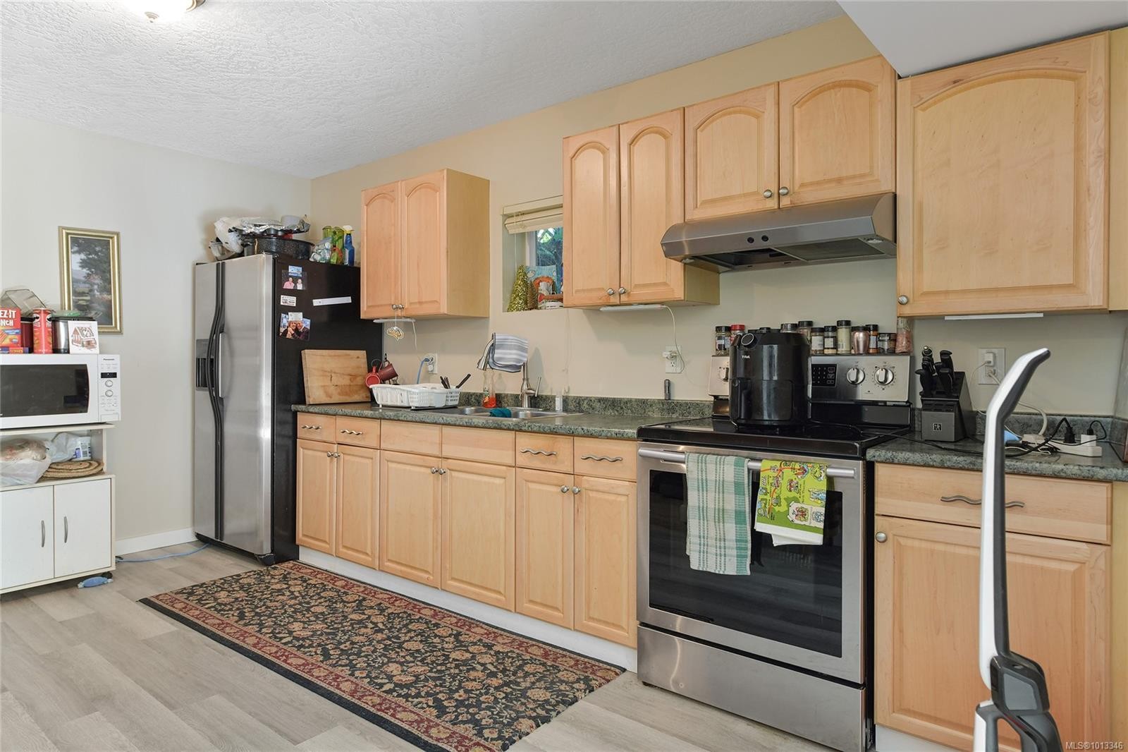 2874 Leigh Rd, Langford, BC