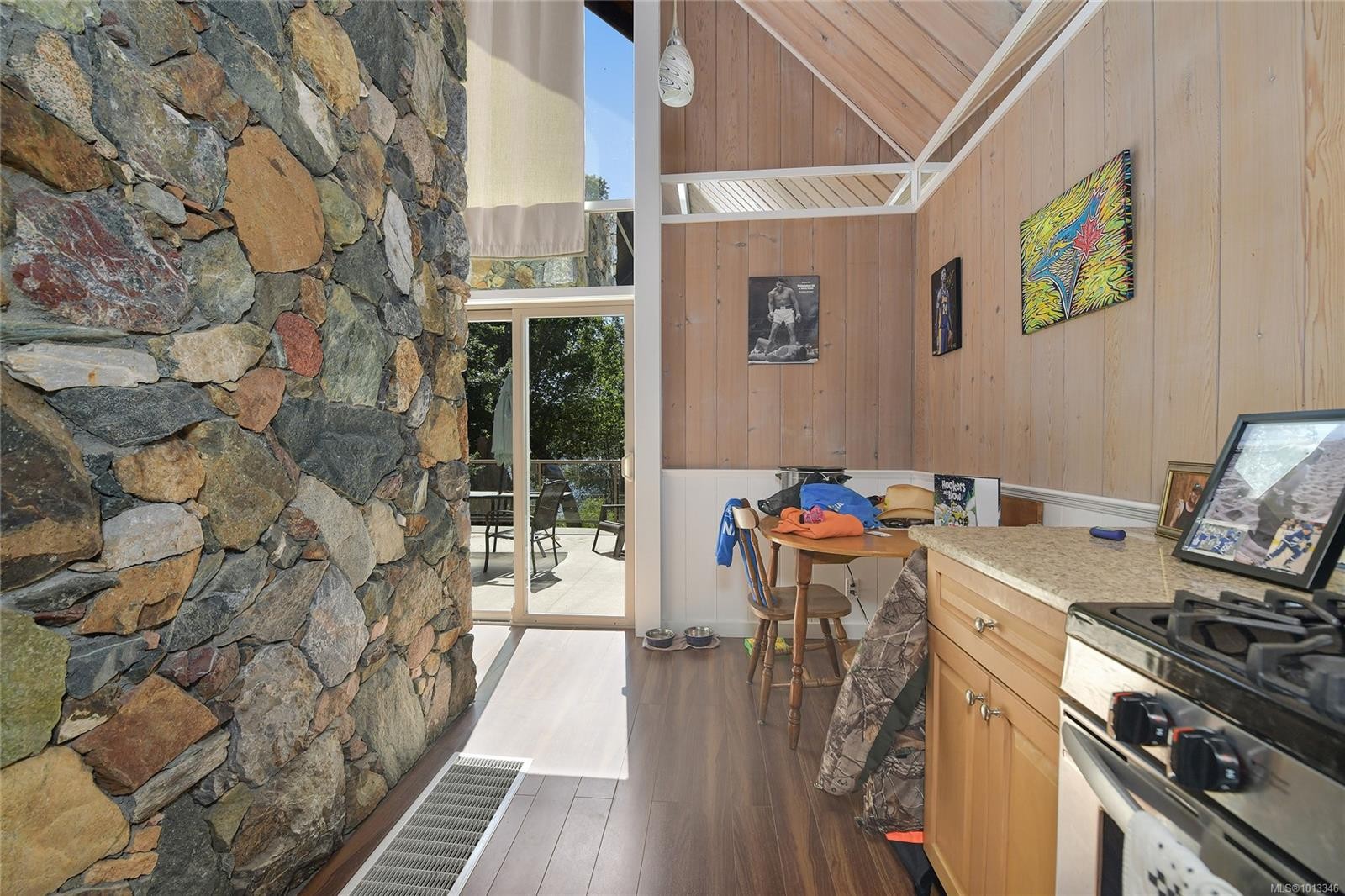 2874 Leigh Rd, Langford, BC