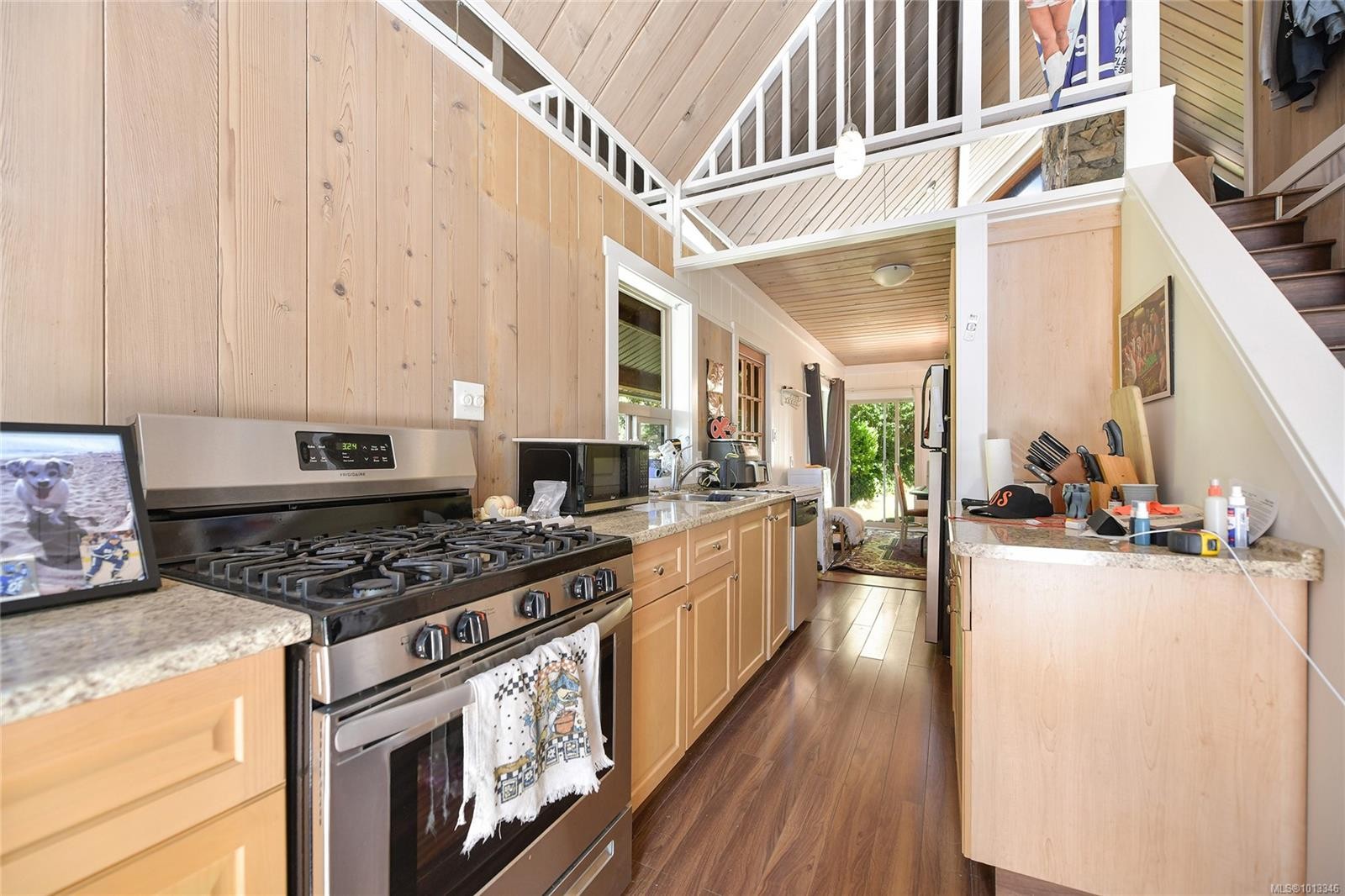 2874 Leigh Rd, Langford, BC