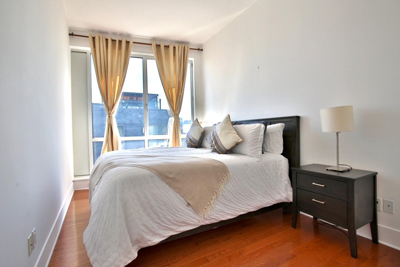 Bedroom - 914-901 Rue De La Commune E., Montréal (Ville-Marie), QC - Indoor Photo Showing Bedroom