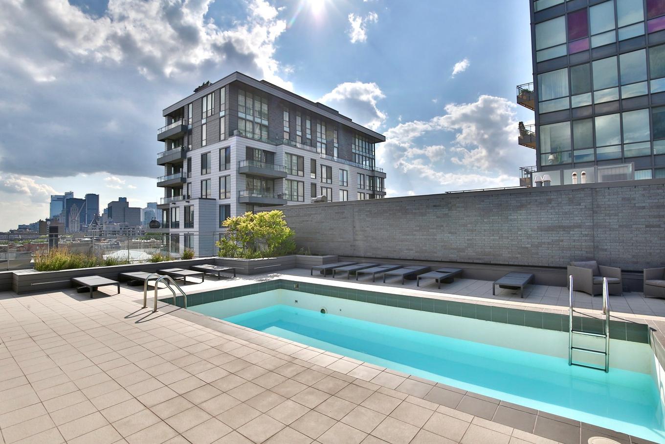 Pool - 914-901 Rue De La Commune E., Montréal (Ville-Marie), QC - Outdoor With In Ground Pool