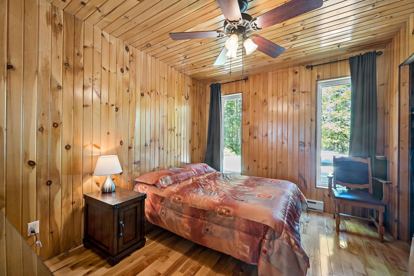 Bedroom - 4925 Ch. De La Minerve, Labelle, QC - Indoor Photo Showing Bedroom