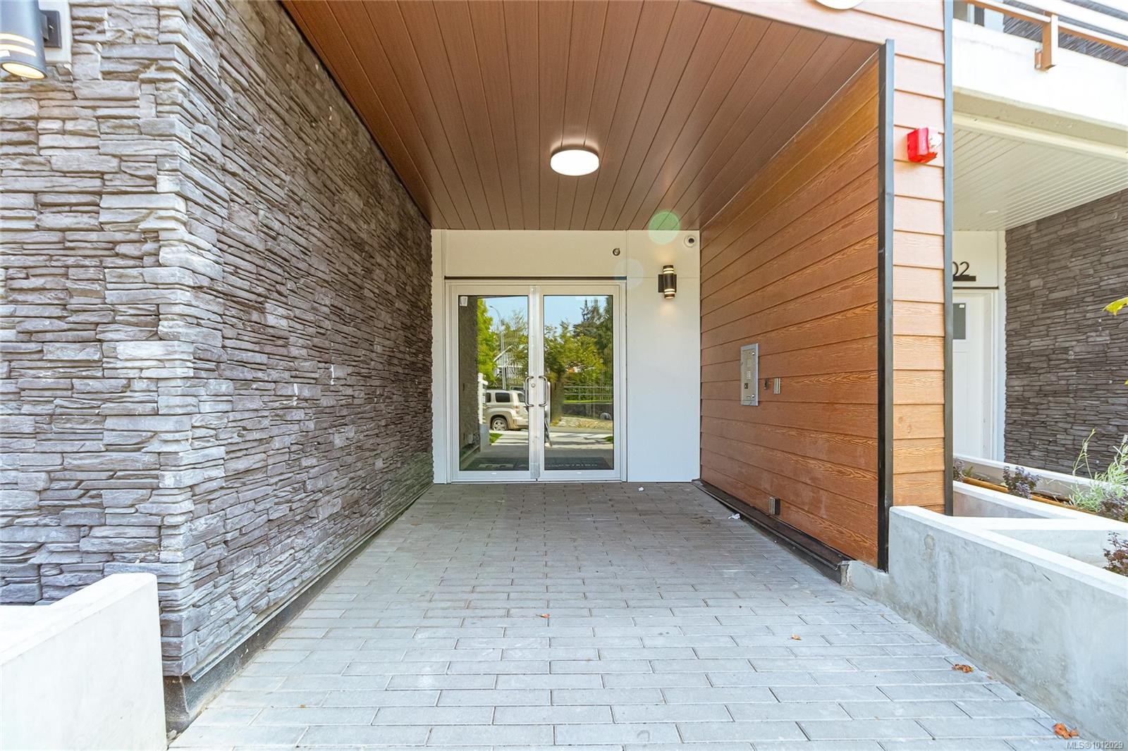 333-2629 Millstream Rd, Langford, BC - Outdoor With Exterior