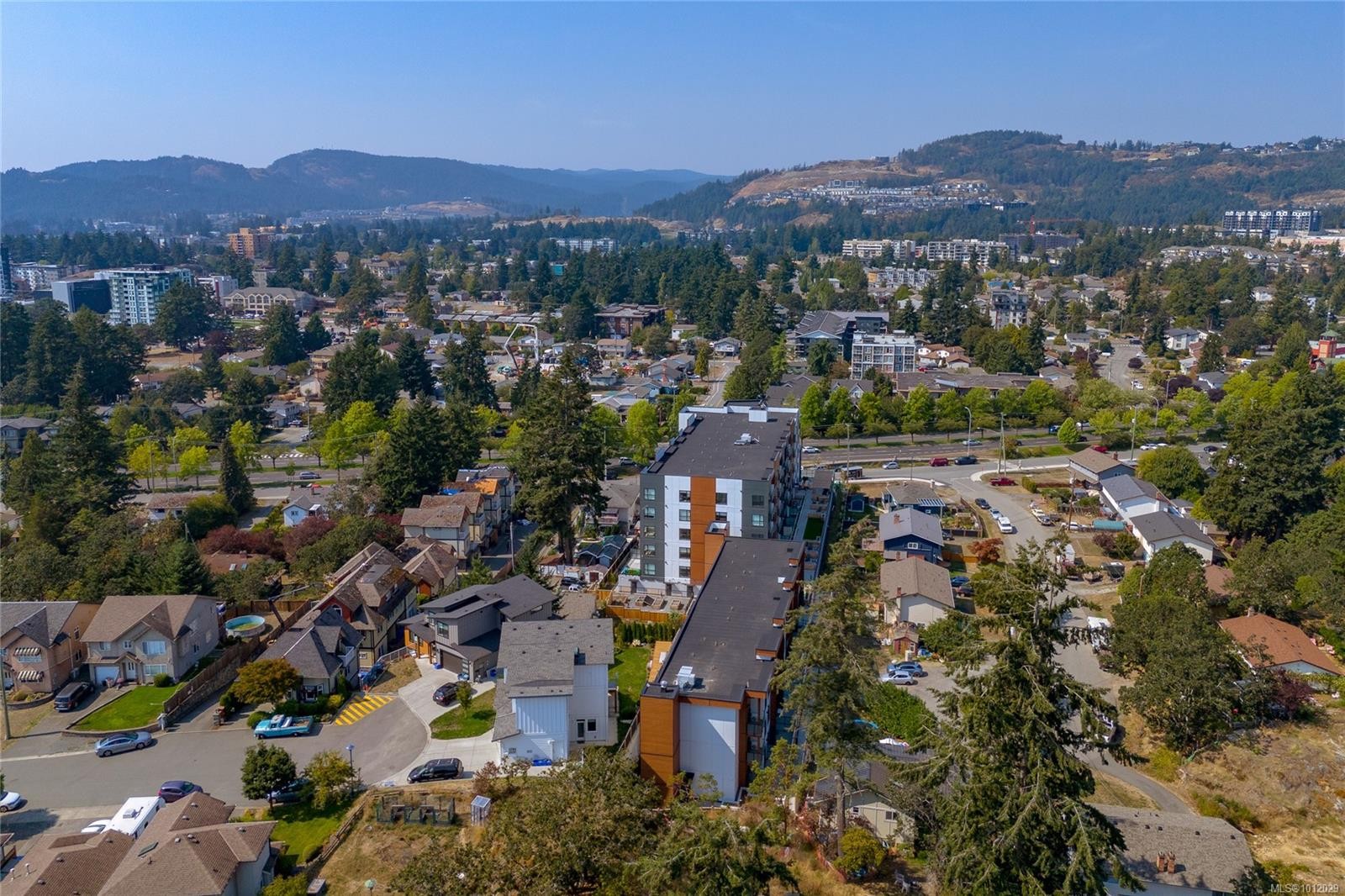 333-2629 Millstream Rd, Langford, BC - Outdoor With View