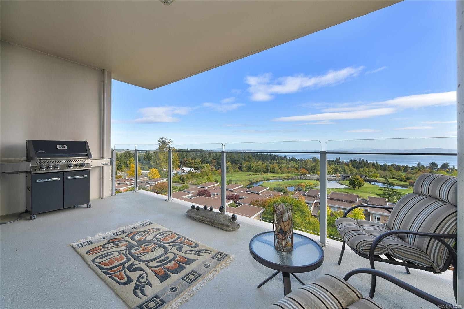 502-748 Sayward Hill Terr, Saanich, BC - Outdoor With Balcony With View With Exterior