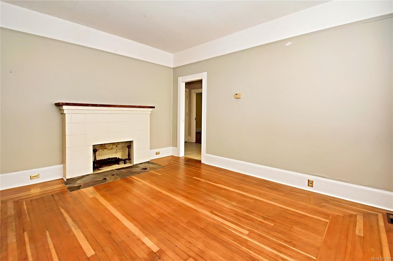 350 Stewart Ave, Nanaimo, BC - Indoor Photo Showing Other Room