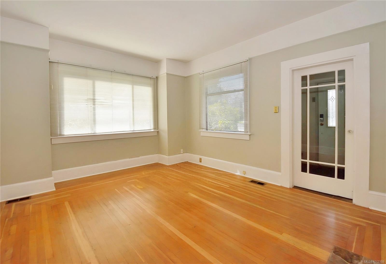 350 Stewart Ave, Nanaimo, BC - Indoor Photo Showing Other Room