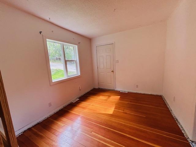 215 Matheson St N, Kenora, ON - Indoor Photo Showing Other Room