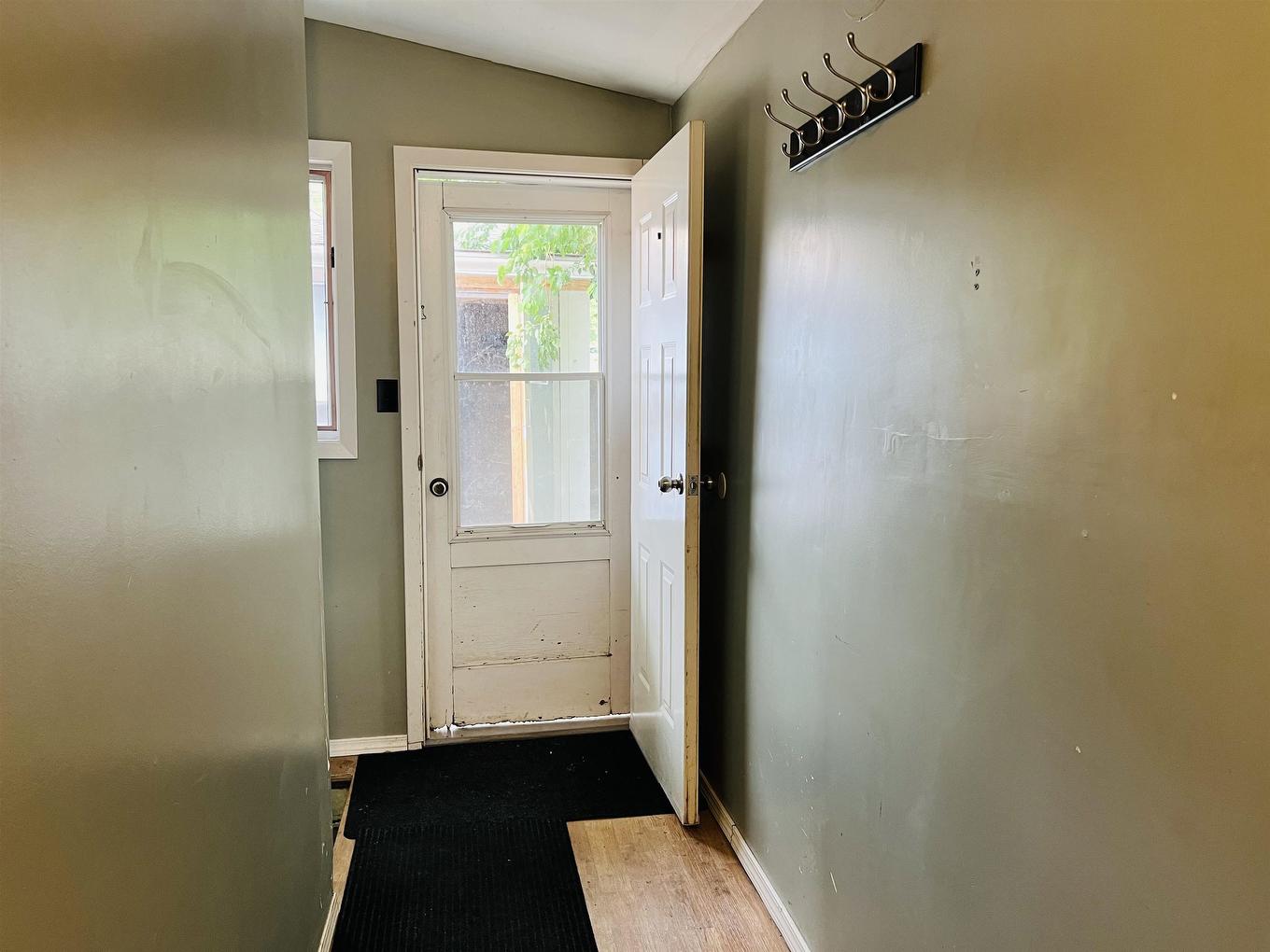 215 Matheson St N, Kenora, ON - Indoor Photo Showing Other Room