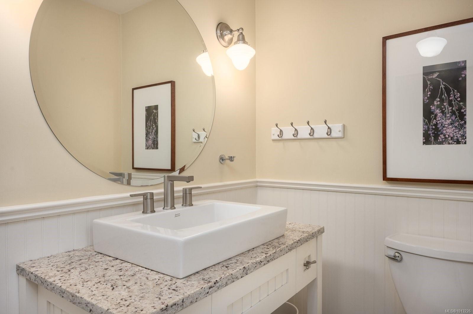 99 Captain Morgans Blvd, Protection Island, BC