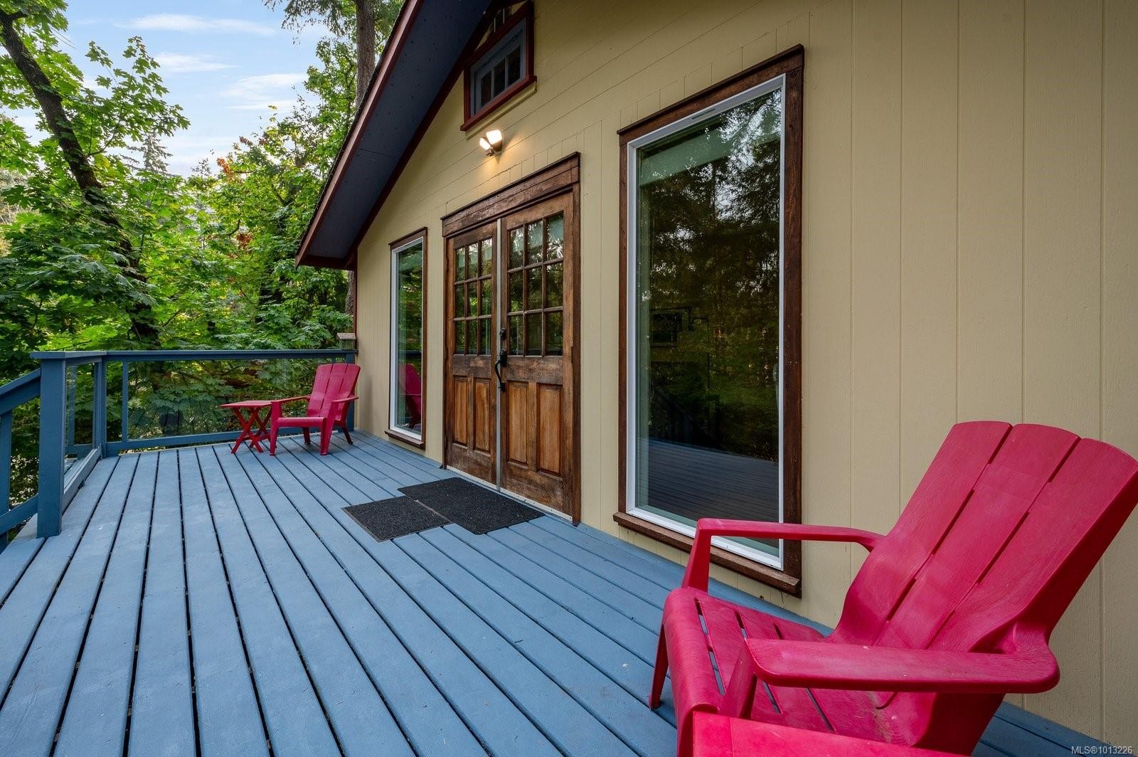 99 Captain Morgans Blvd, Protection Island, BC