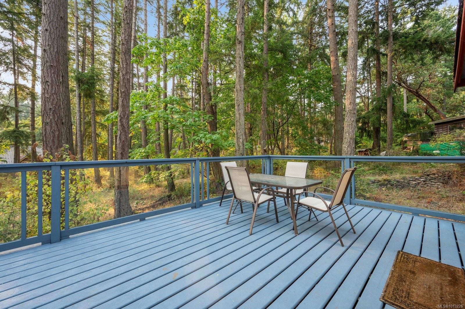 99 Captain Morgans Blvd, Protection Island, BC