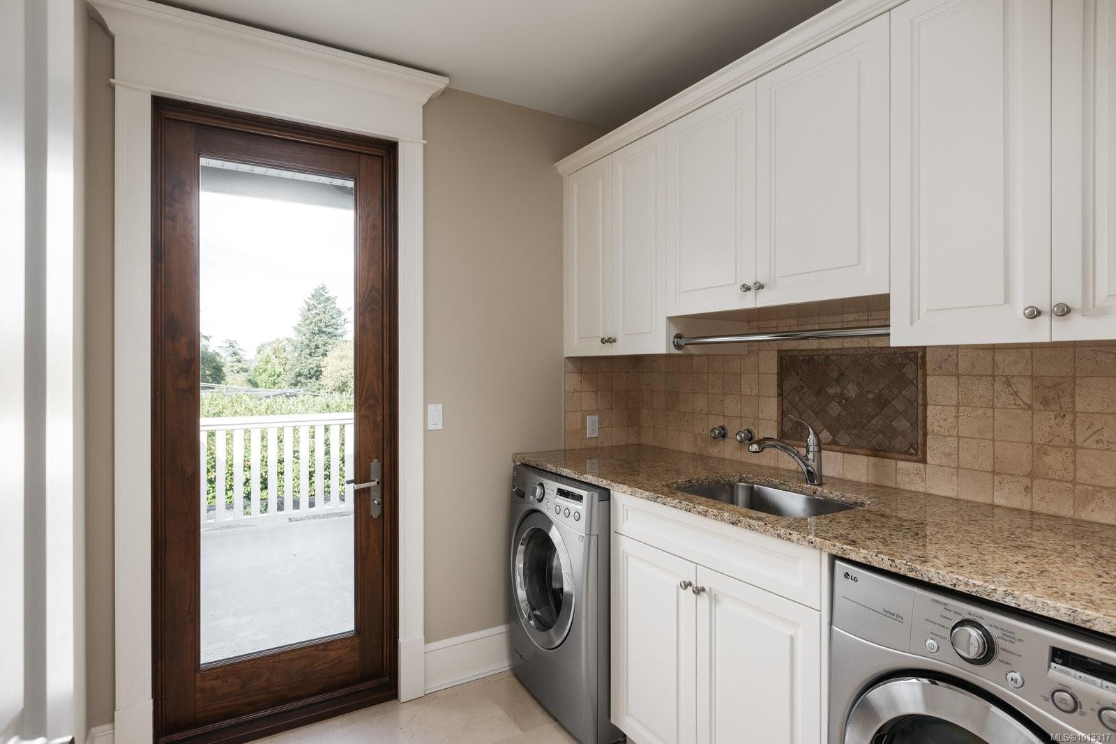 3375 Ripon Rd, Oak Bay, BC