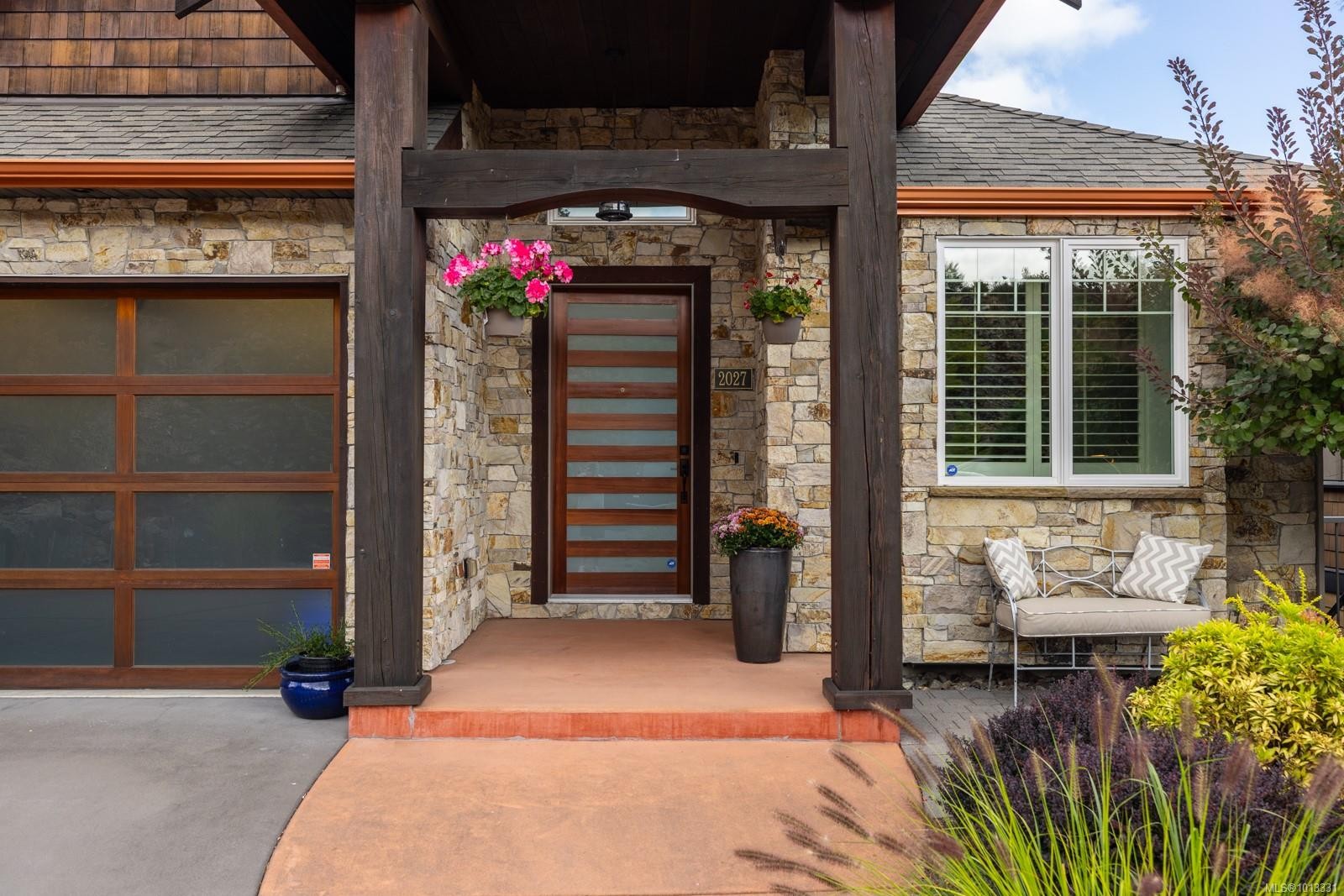 2027 Hedgestone Lane, Langford, BC