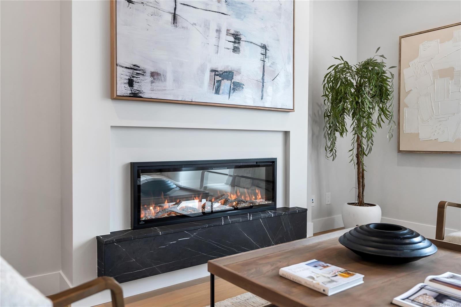 2-2590 Penrhyn St, Saanich, BC