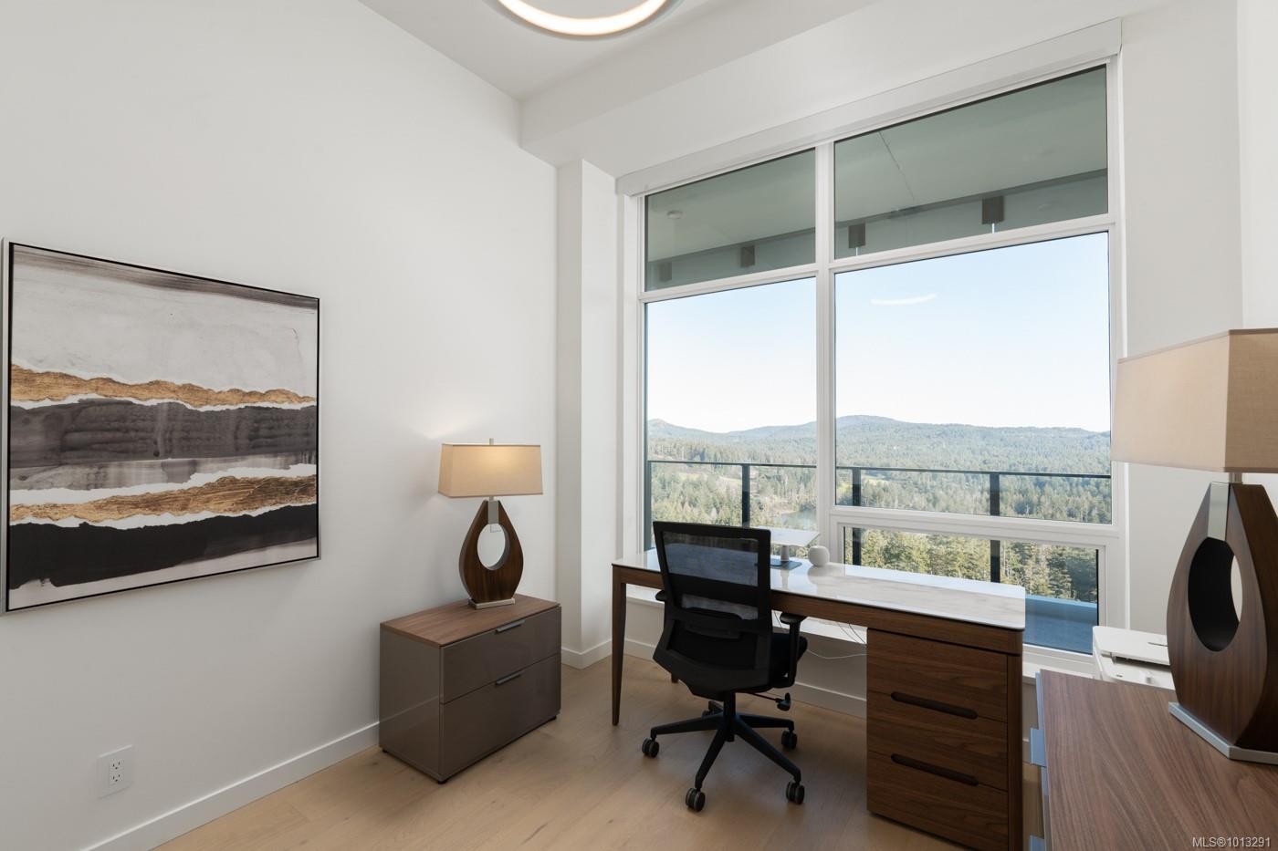 1702-2000 Hannington Rd, Langford, BC - Indoor