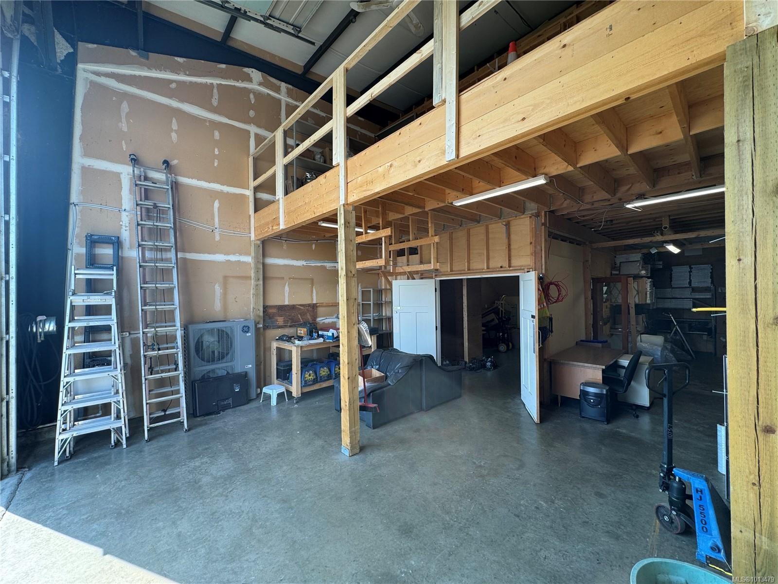 104-425 Stanford Ave East, Parksville, BC