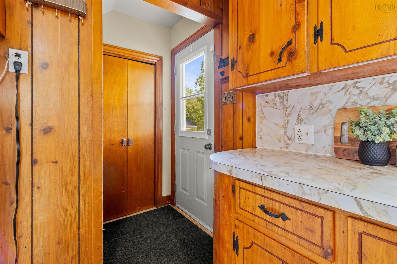 193 Highway 2, Enfield, NS