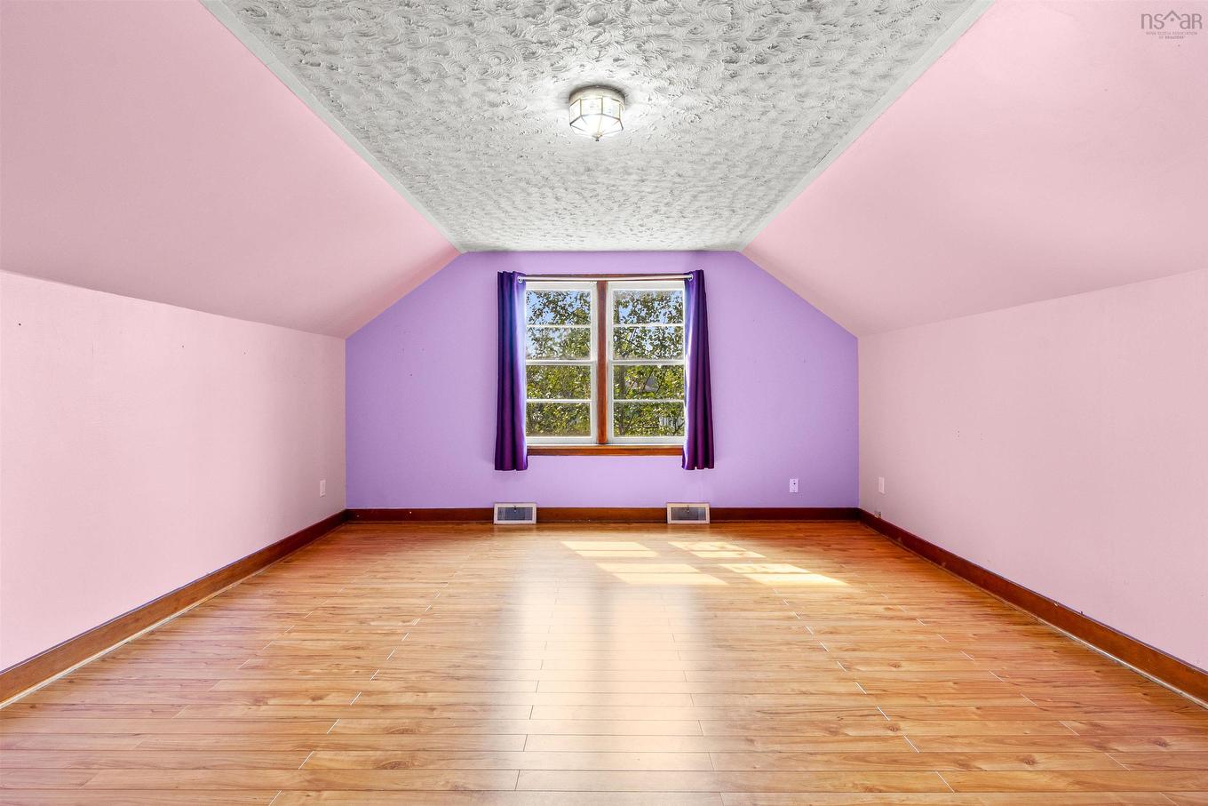 193 Highway 2, Enfield, NS