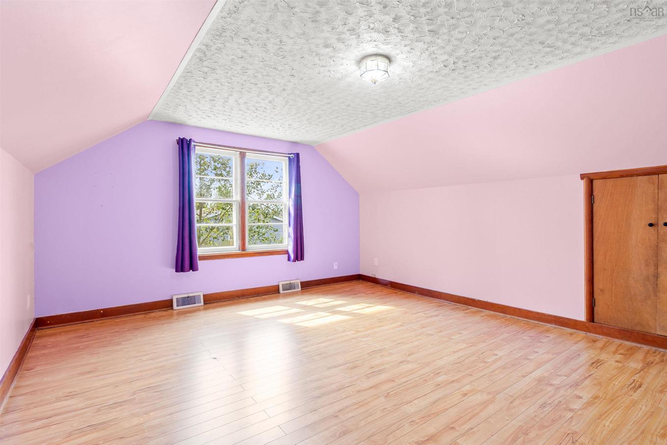 193 Highway 2, Enfield, NS