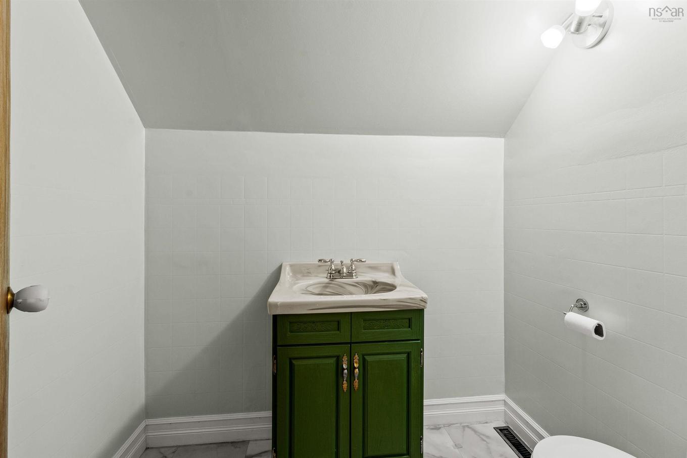 193 Highway 2, Enfield, NS