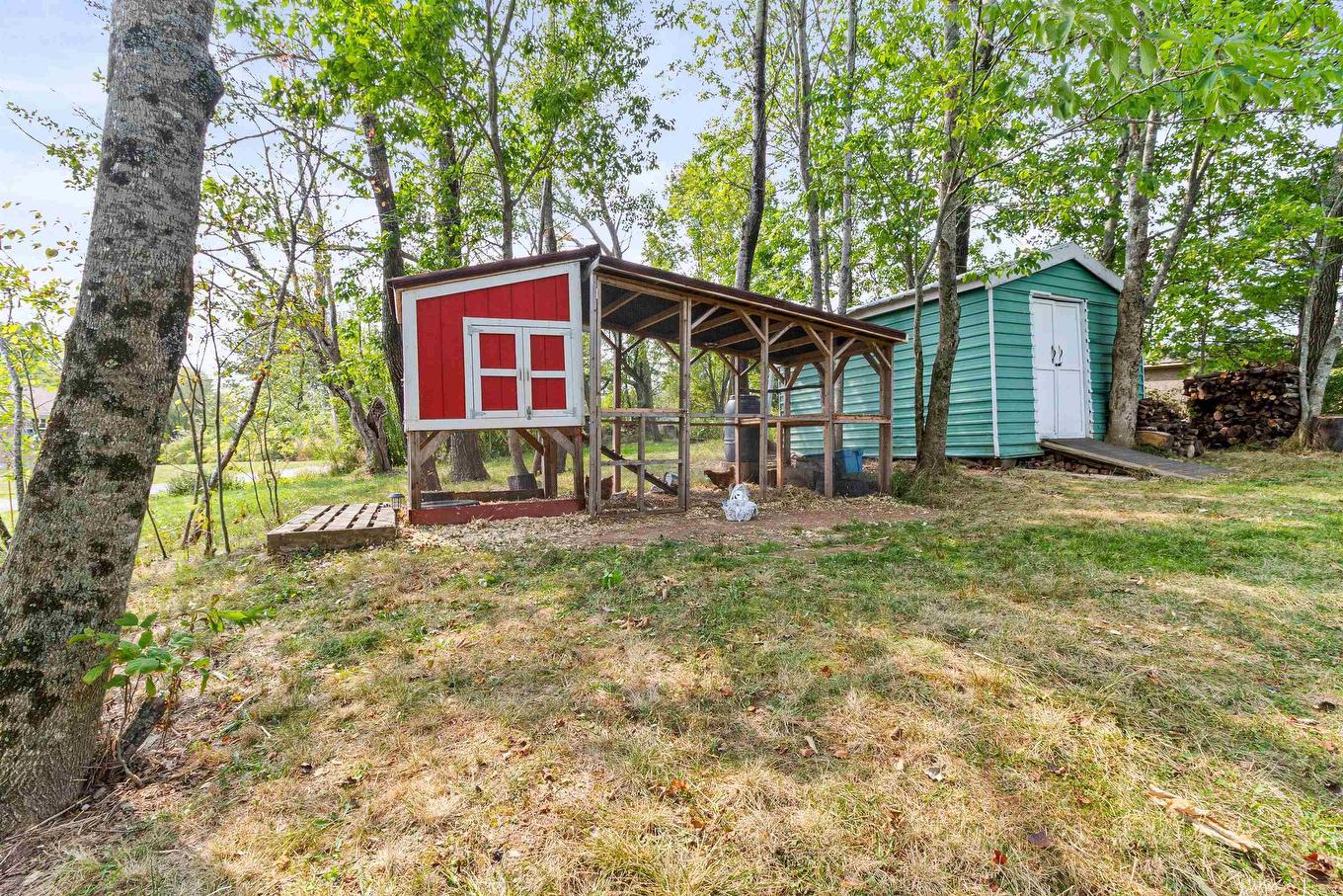 193 Highway 2, Enfield, NS