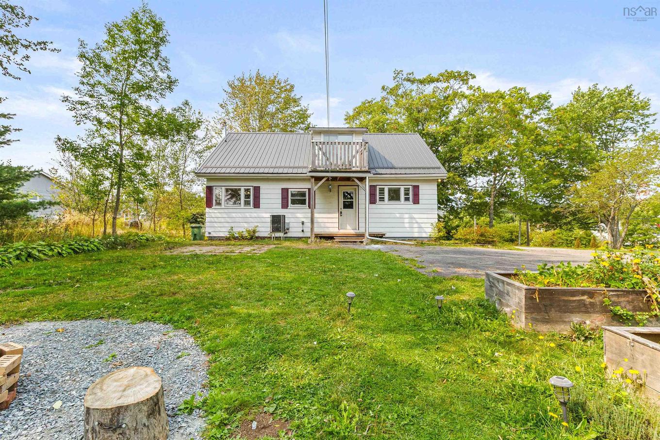 193 Highway 2, Enfield, NS