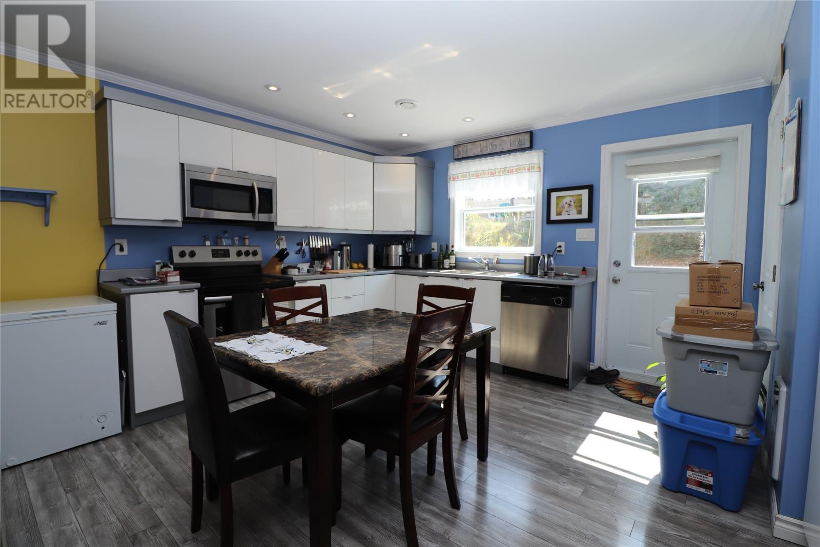 105F Cross Road, Bay Roberts, NL - Indoor