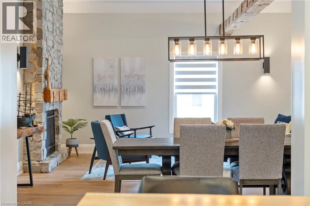 1283 Swan Street, Ayr, ON - Indoor Photo Showing Dining Room