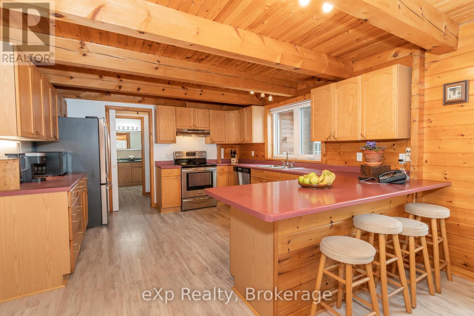 5331 Hwy 124 Highway, Magnetawan (Ahmic Harbour), ON - Indoor Photo Showing Kitchen With Double Sink