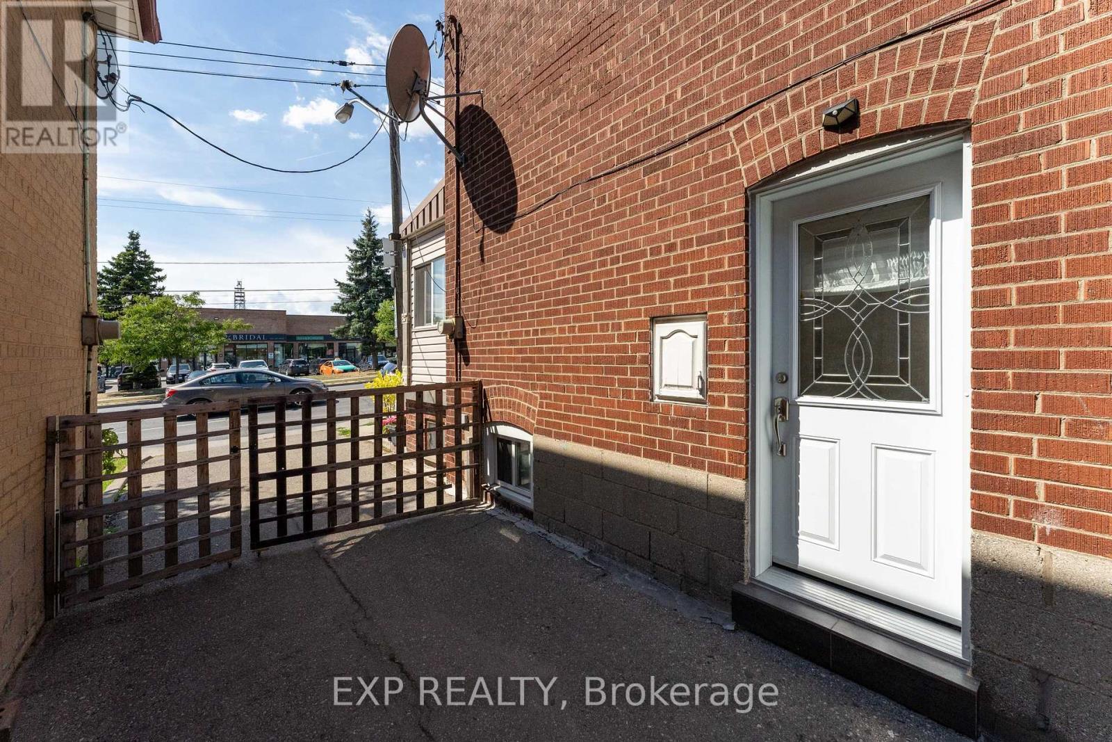 2505 Dufferin Street, Toronto, ON - Outdoor With Exterior