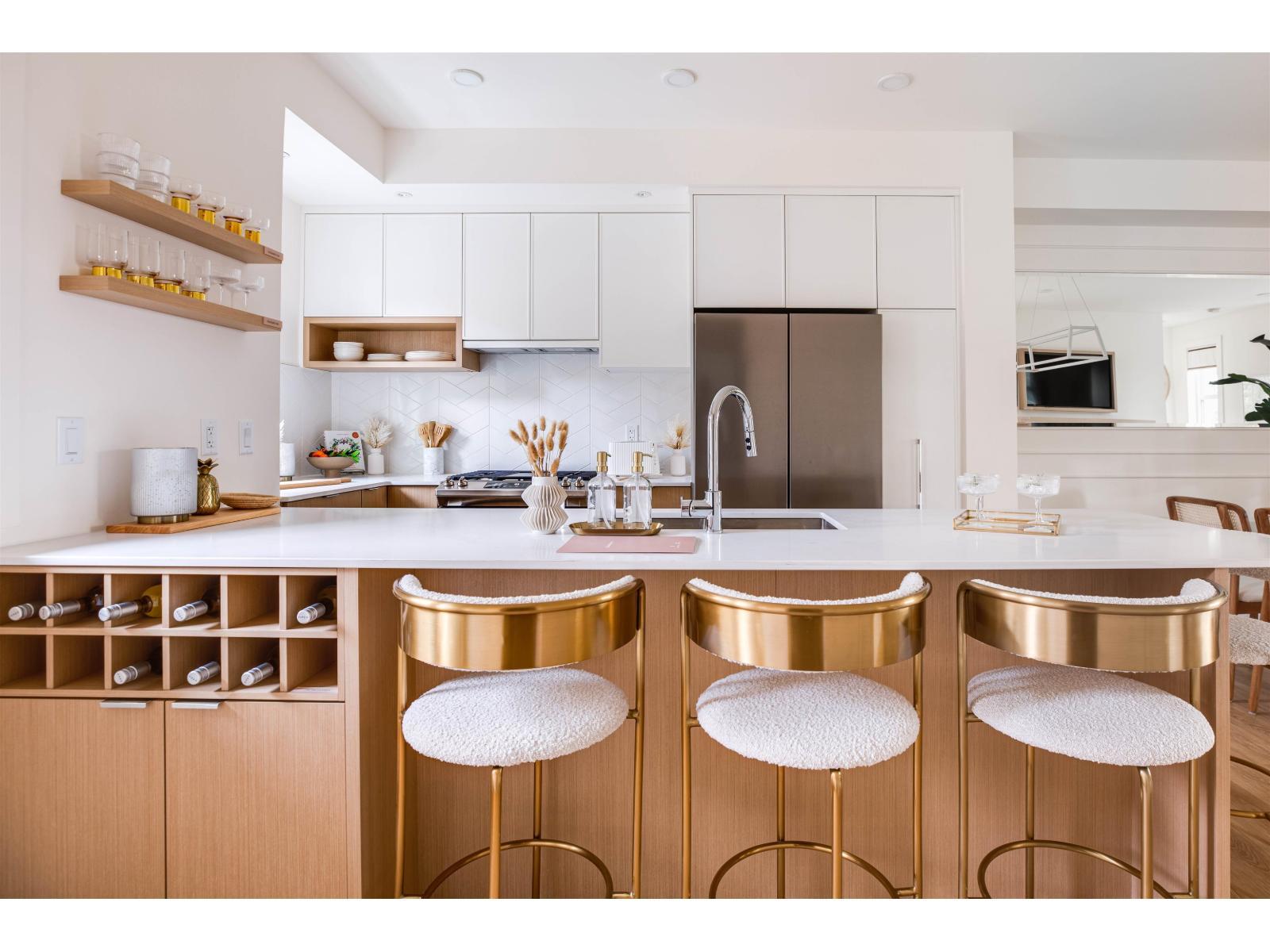 148 2350 165 Street, Surrey, BC - Indoor