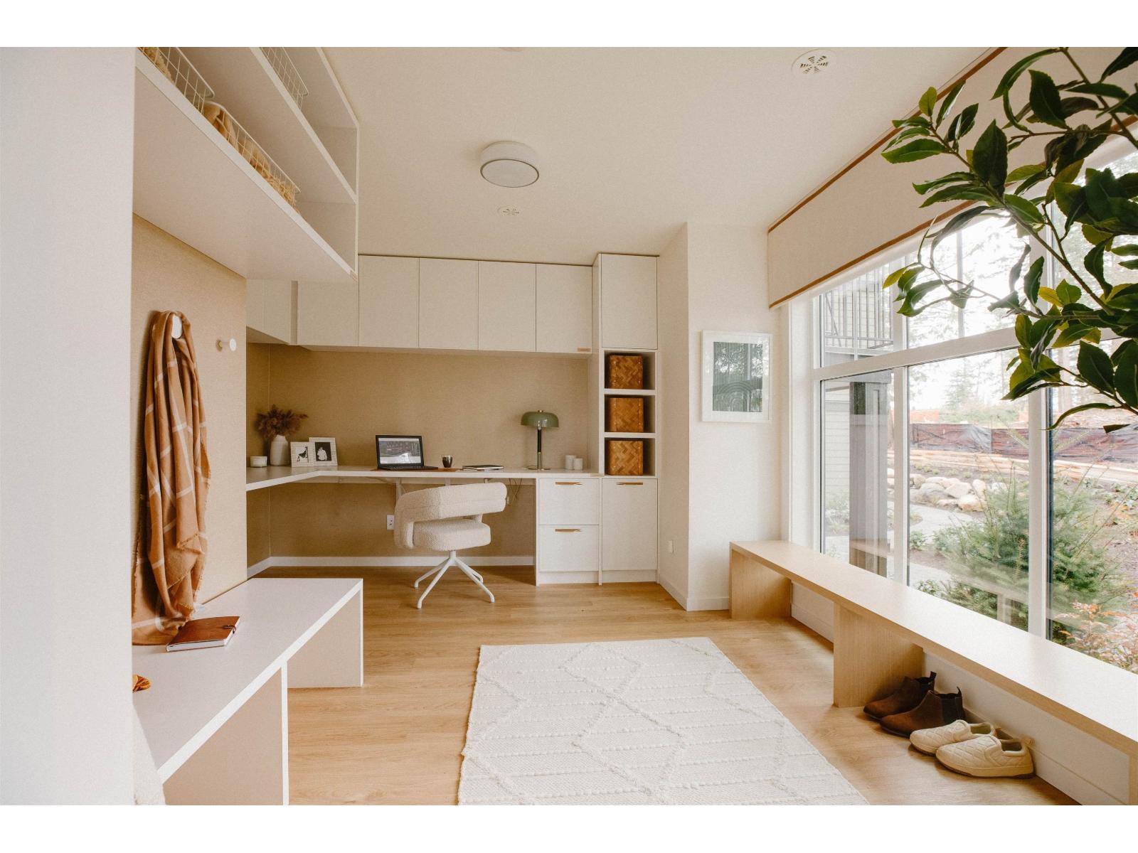 148 2350 165 Street, Surrey, BC - Indoor