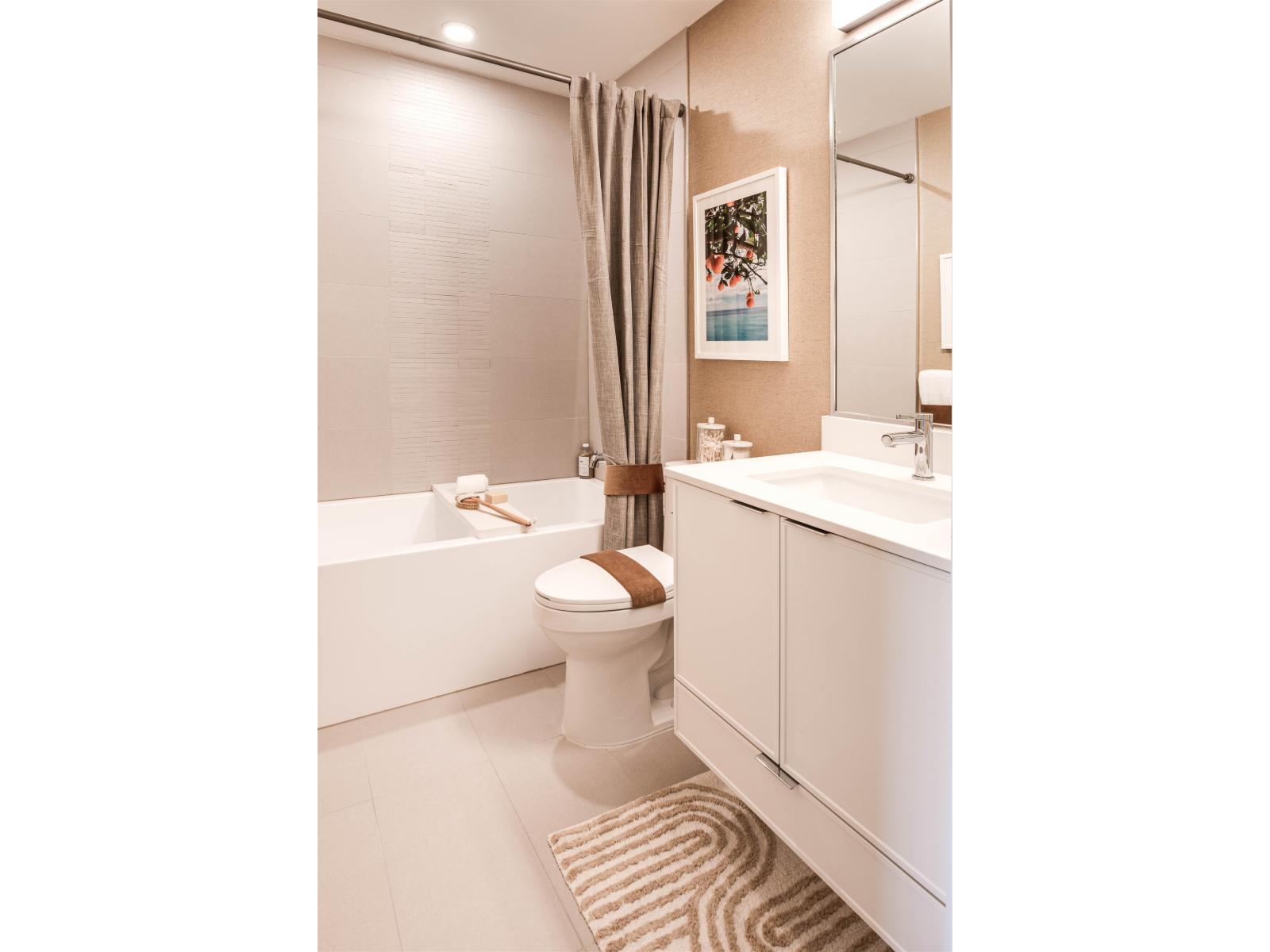 148 2350 165 Street, Surrey, BC - Indoor Photo Showing Bathroom