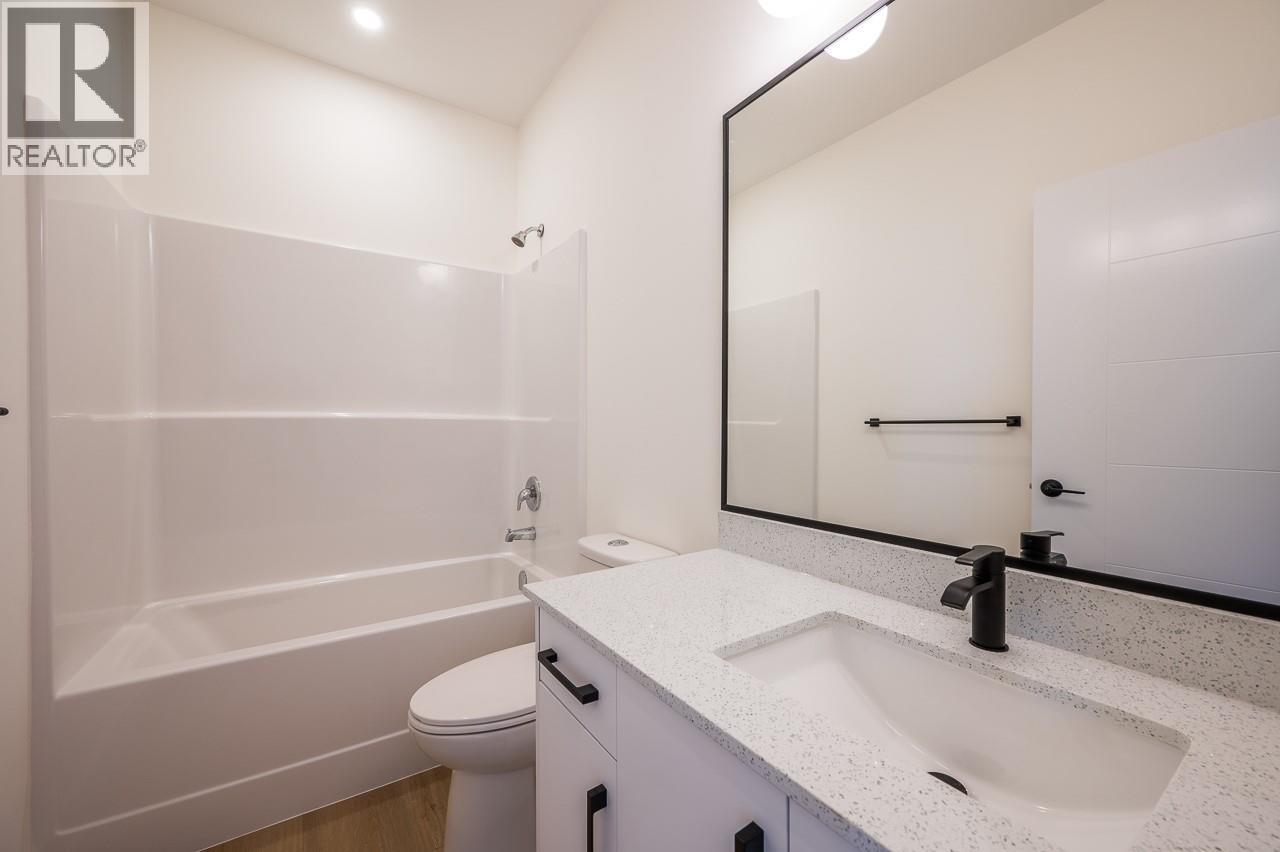 2648 Tranquille Road Unit# 116, Kamloops, BC - Indoor Photo Showing Bathroom