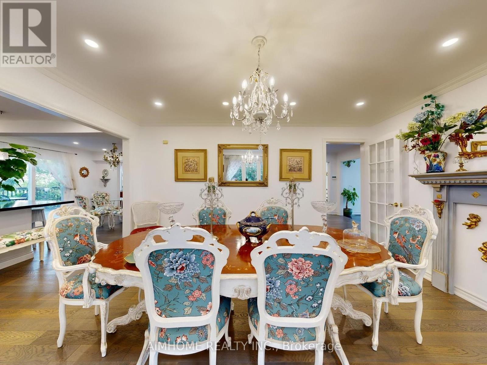 342 Savage Road, Newmarket, ON - Indoor Photo Showing Dining Room