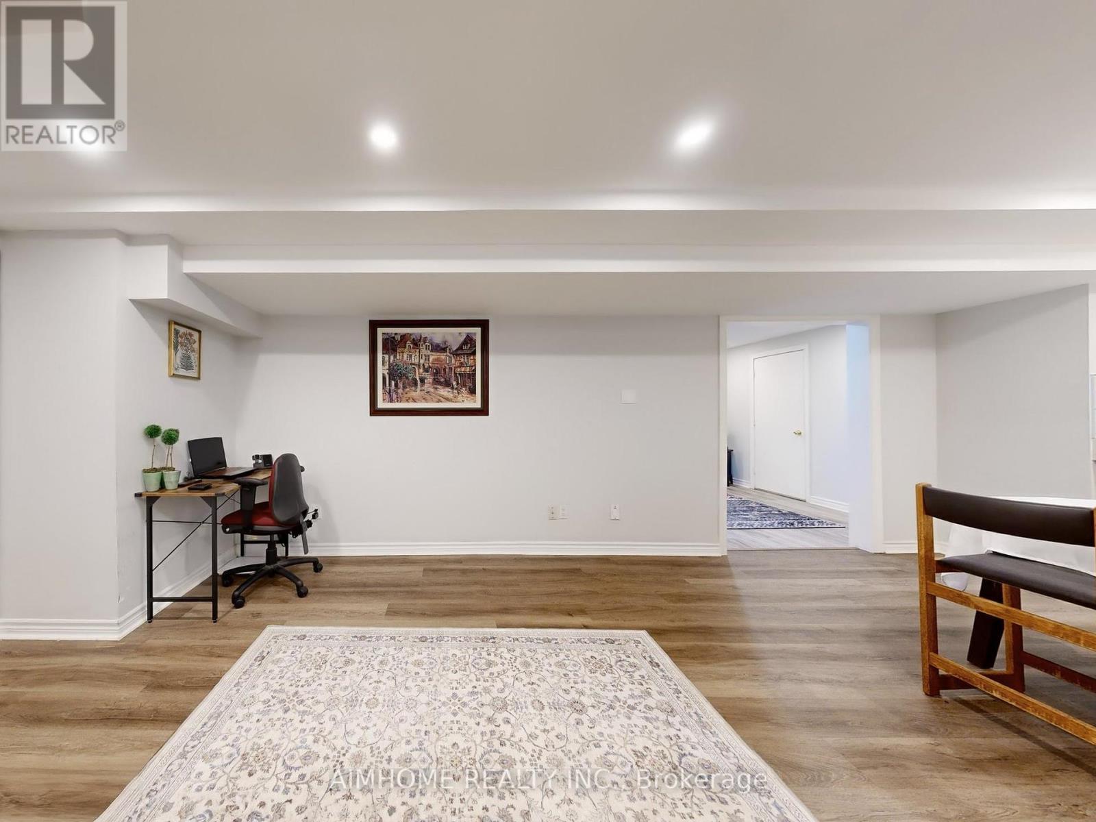 342 Savage Road, Newmarket, ON - Indoor