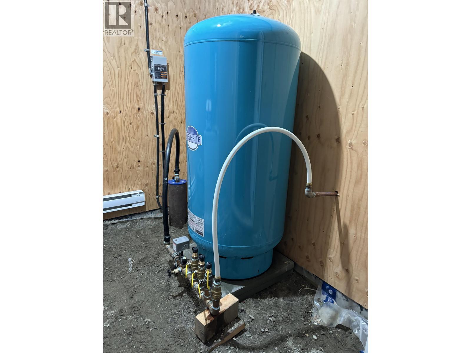 8205 Gladtidings Drive, Prince George, BC