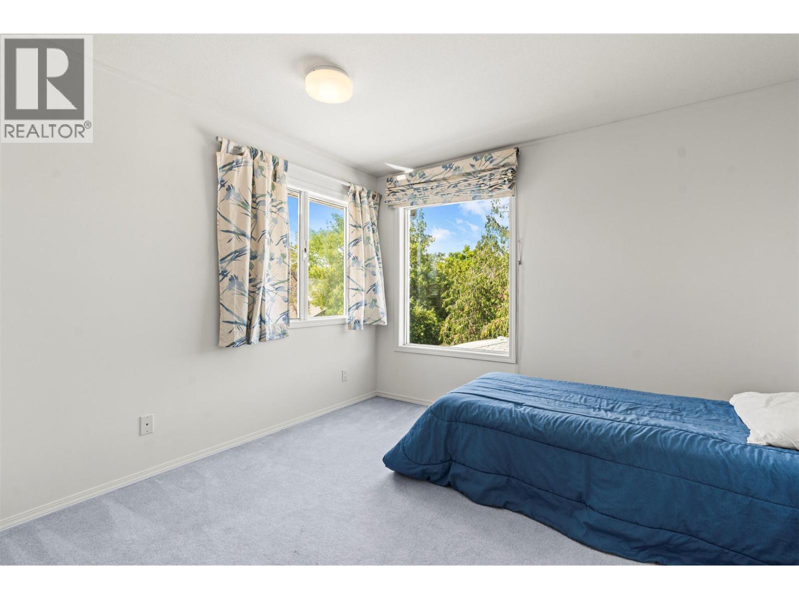 2804 25 Street, Vernon, BC - Indoor Photo Showing Bedroom